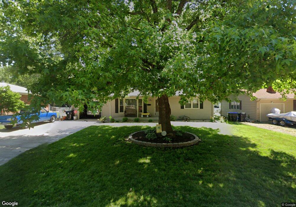 2324 SW High Ave, Topeka, KS 66611 - photo 1