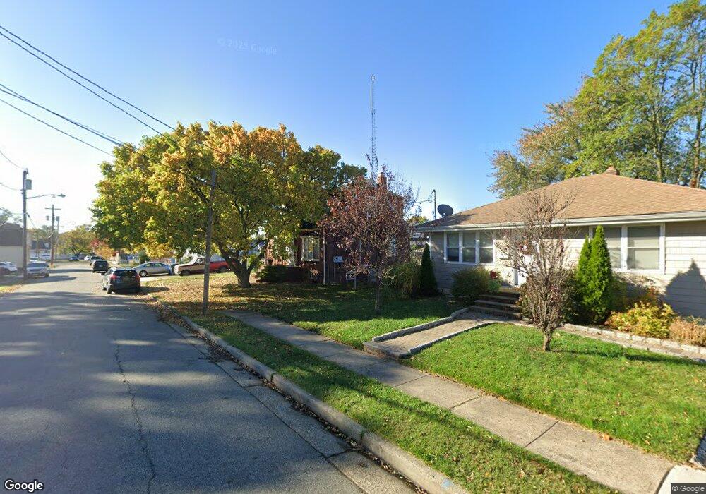 19 Poplar St, Fords, NJ 08863 - photo 1