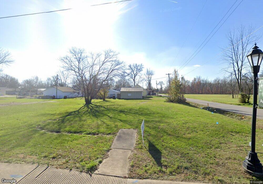 691 W Main St, Austin, IN 47102 - photo 1