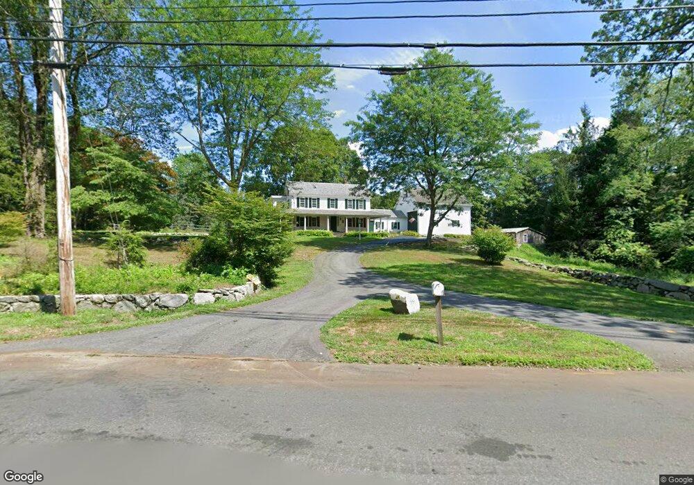 1586 Monument St, Concord, MA 01742 - photo 1