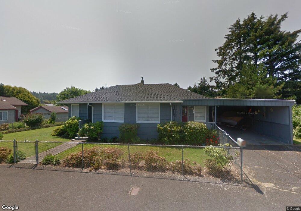 1044 14th S St W, Lincoln City, OR 97367 - photo 1