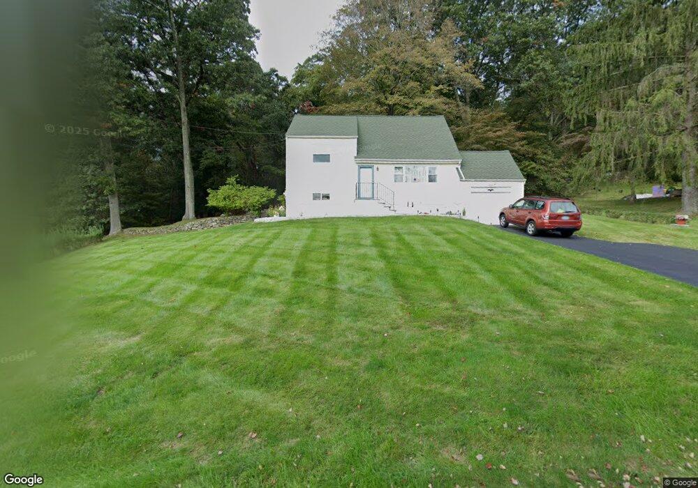 1445 Ivy Rd, Mohegan Lake, NY 10547 - photo 1