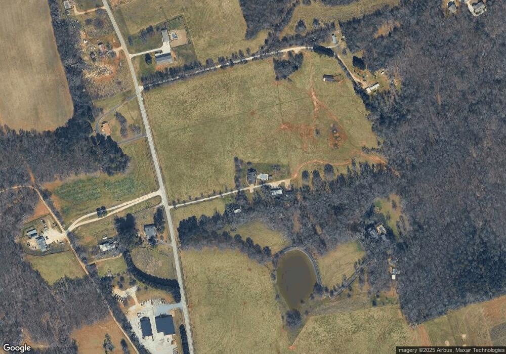 1092 Storey Ln, Jefferson, GA 30549 - photo 1