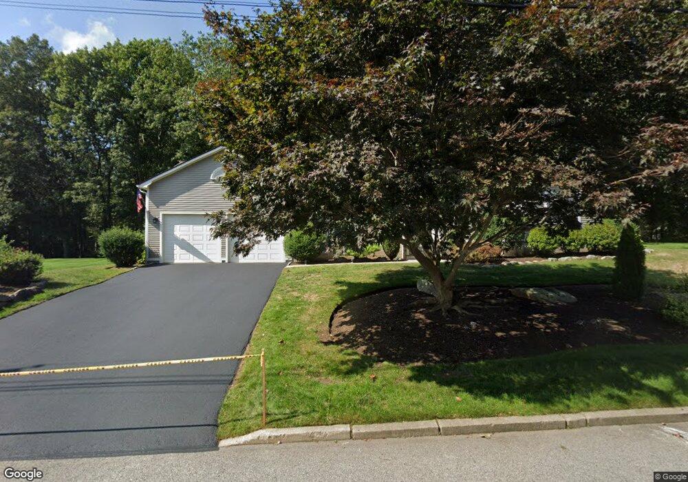 95 Castleton Dr, Cranston, RI 02921 - photo 1