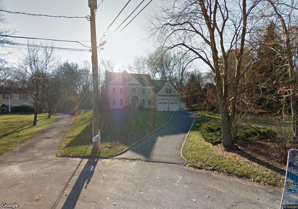 14 Beechwood Ln, Westport, CT 06880 - photo 1