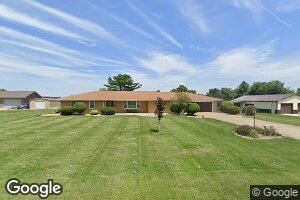 545 W Maple St, Oneida, IL 61467