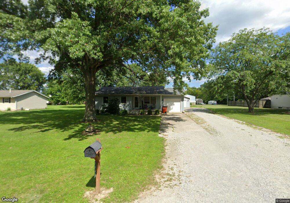 8643 E 1210th Rd, Effingham, IL 62401 - photo 1
