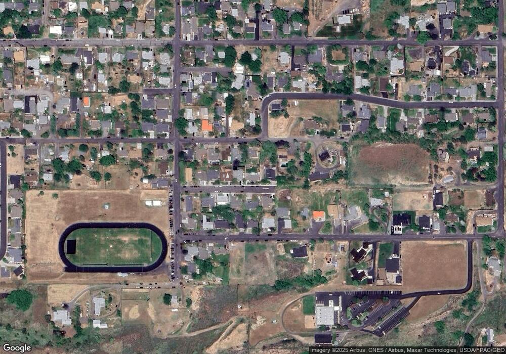 2427 E 17th St, the Dalles, OR 97058 - photo 1