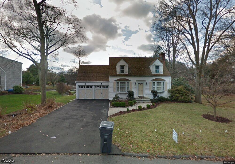 131 Fern Cir, Trumbull, CT 06611 - photo 1