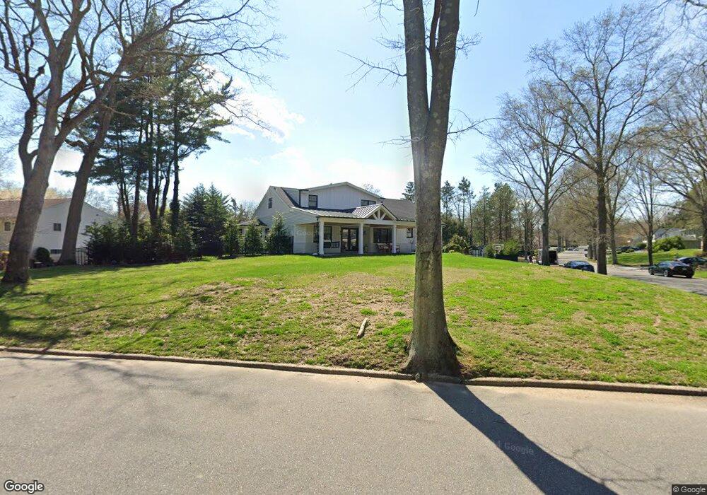 5 Colby Dr, Dix Hills, NY 11746 - photo 1