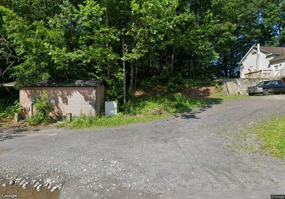 391 Analomink Rd, East Stroudsburg, PA 18301 - photo 1