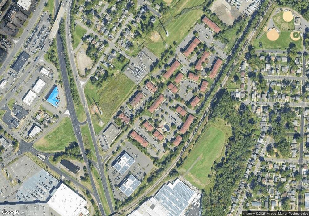 106 Keystone Ct unit 106C Keystone Ct, Woodbridge, NJ 07095 - photo 1