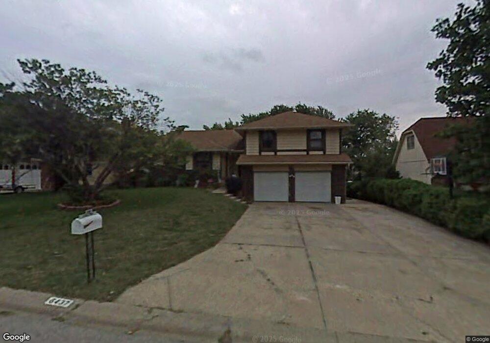 6437 Mullen Rd, Shawnee, KS 66216 - photo 1