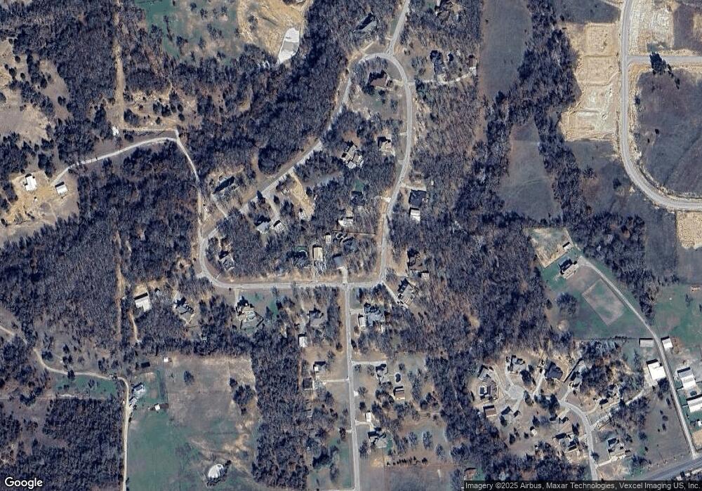 209 Oak Creek Cir, Springtown, TX 76082 - photo 1