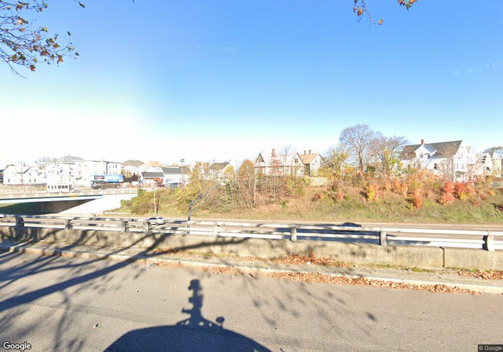 43 Pearl St, Pawtucket, RI 02860 - photo 1