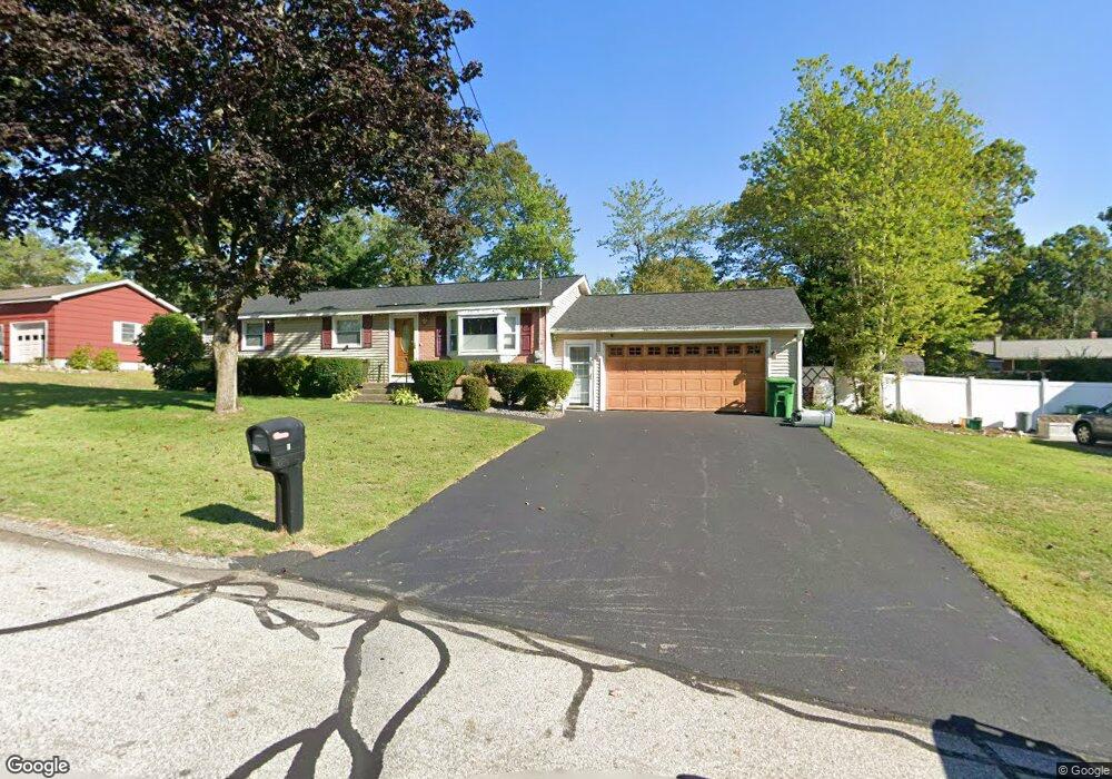 6 Lockness Dr, Nashua, NH 03062 - photo 1