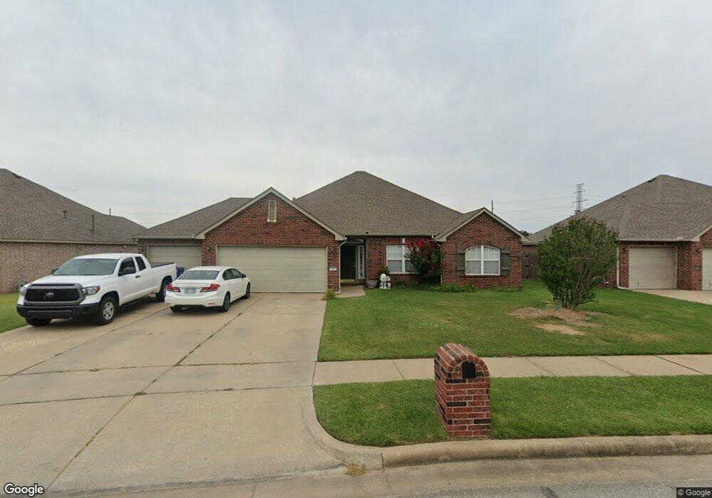 3402 E Irvington Place, Broken Arrow, OK 74014 - photo 1