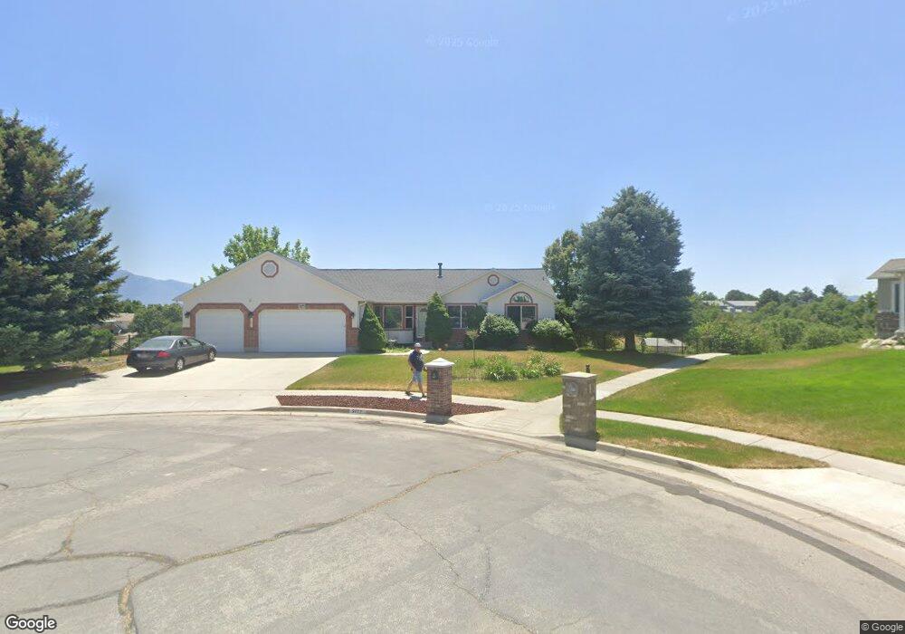 9477 Lennox Cir, South Jordan, UT 84095 - photo 1