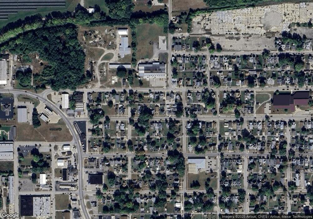 818 W Miami Ave, Logansport, IN 46947 - photo 1