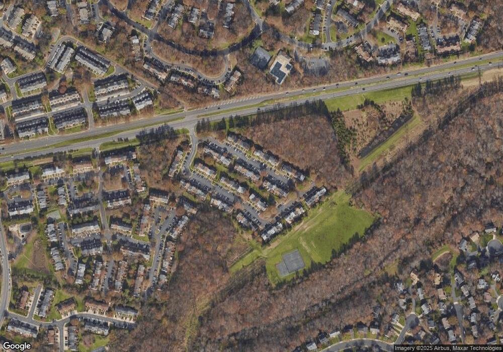 13823 Fount Beattie Ct, Centreville, VA 20121 - photo 1