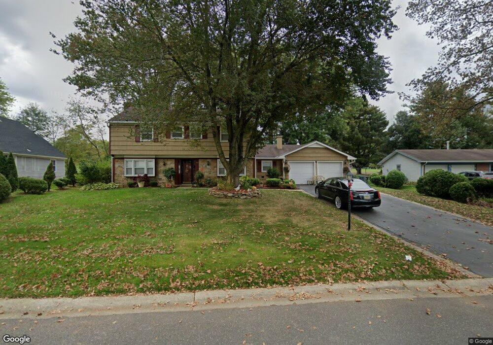 46 Club House Dr, Willingboro, NJ 08046 - photo 1