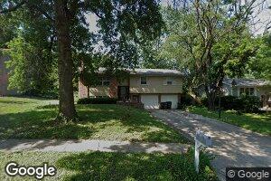 3027 Topeka Ln, Lawrence, KS 66047