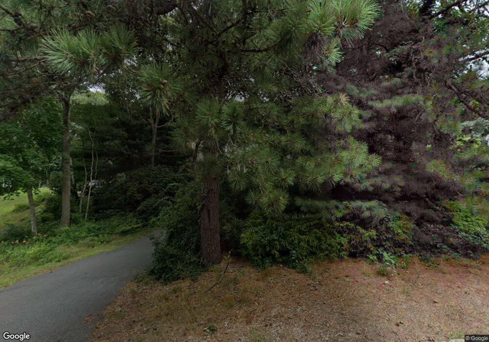 32 Streeter Hill Rd, Falmouth, MA 02556 - photo 1