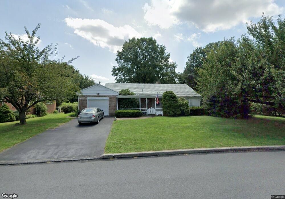 740 Lobelia Ave, Reading, PA 19605 - photo 1