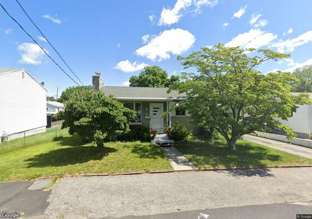 17 Chandler Ave, Pawtucket, RI 02860 - photo 1