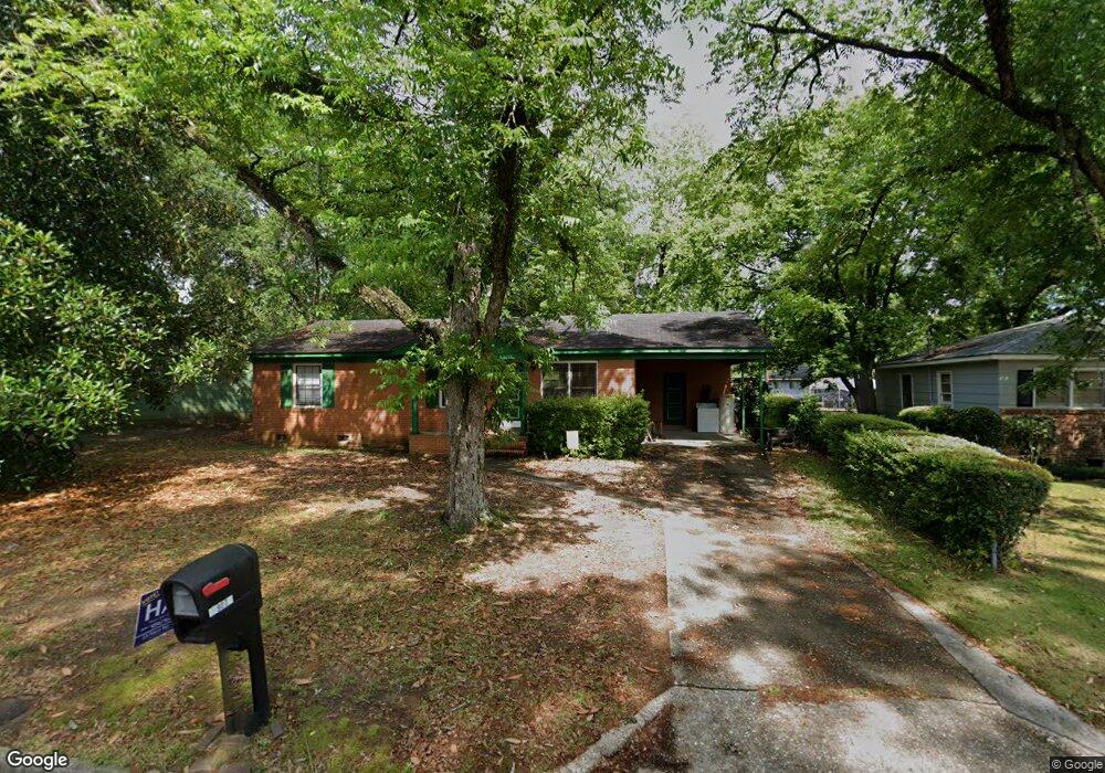 907 Colquitt Cir, Albany, GA 31707 - photo 1