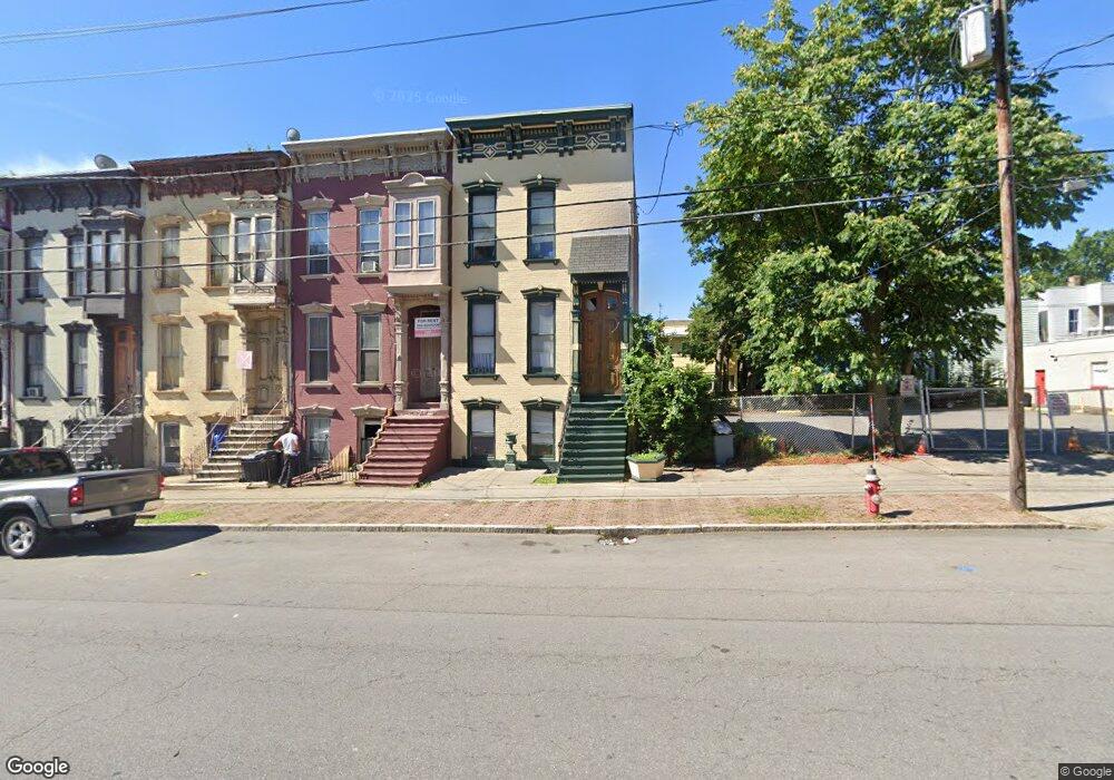 352 Clinton Ave, Albany, NY 12206 - photo 1