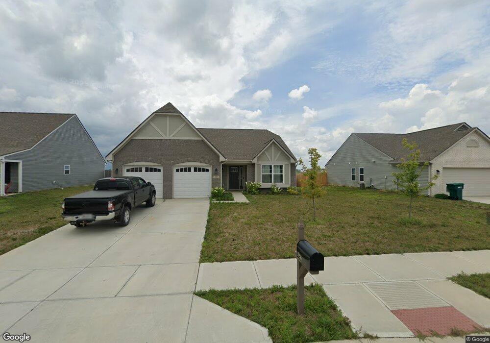 1058 Sagittarius Ave, Franklin, IN 46131 - photo 1