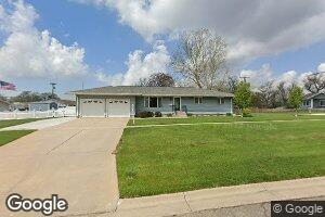 300 S Brown Ave, Clay Center, NE 68933