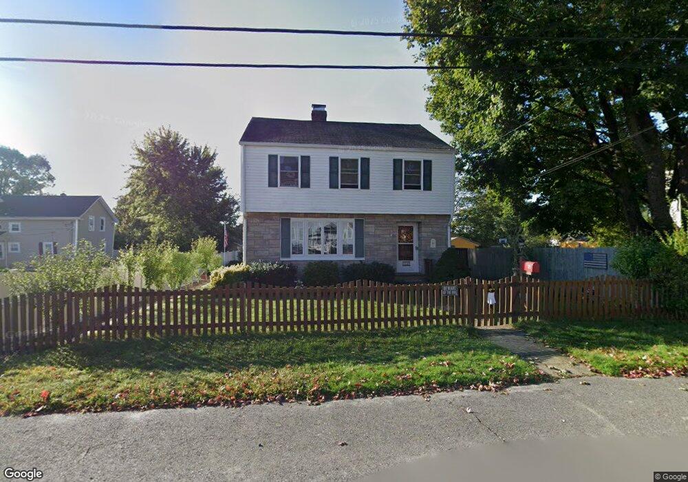 21 E Barrows St, Cumberland, RI 02864 - photo 1