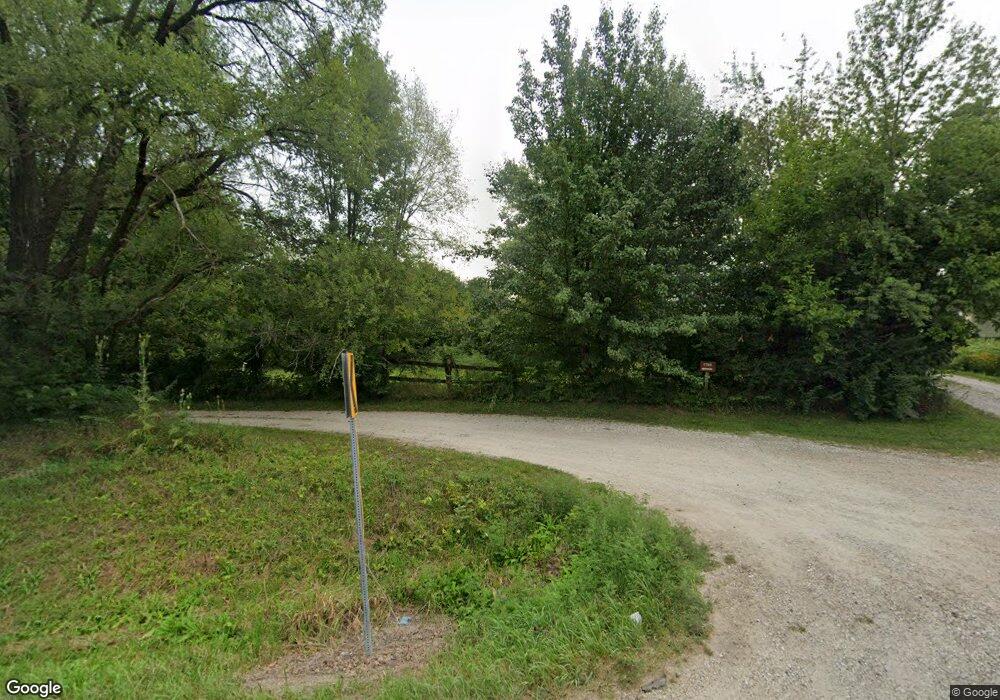 5300 N Koerner Rd, Peoria, IL 61615 - photo 1