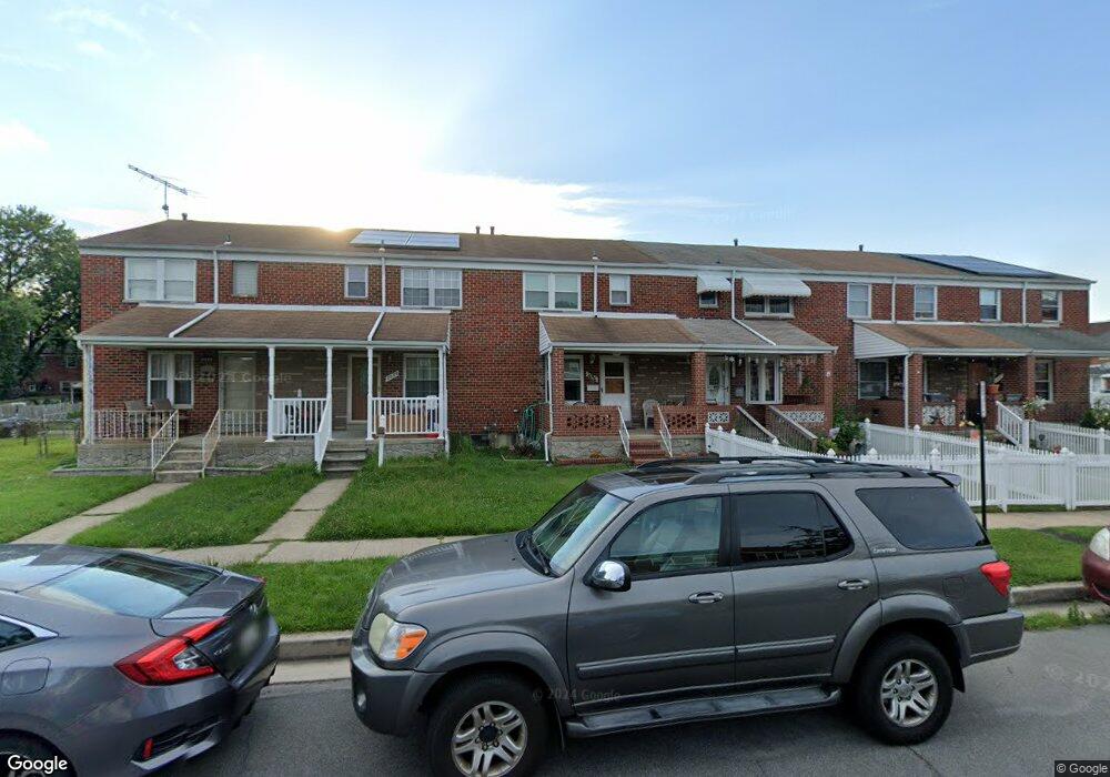 1034 Foxridge Ln, Essex, MD 21221 - photo 1