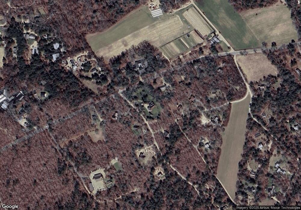 10 Nip N Tuck Ln, Vineyard Haven, MA 02568 - photo 1