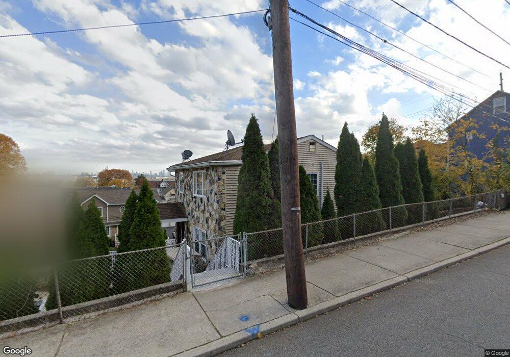 311 Lilac Ln, Carlstadt, NJ 07072 - photo 1