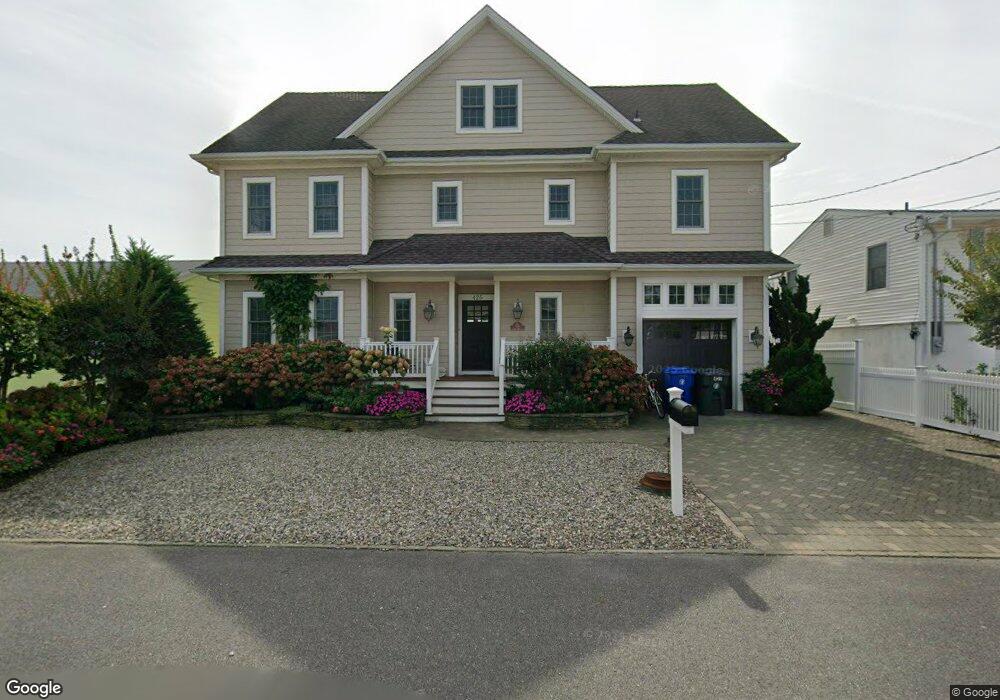 425 Cocoa Ct, Lavallette, NJ 08735 - photo 1