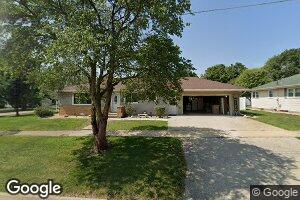 420 SW 2nd Ave, Galva, IL 61434