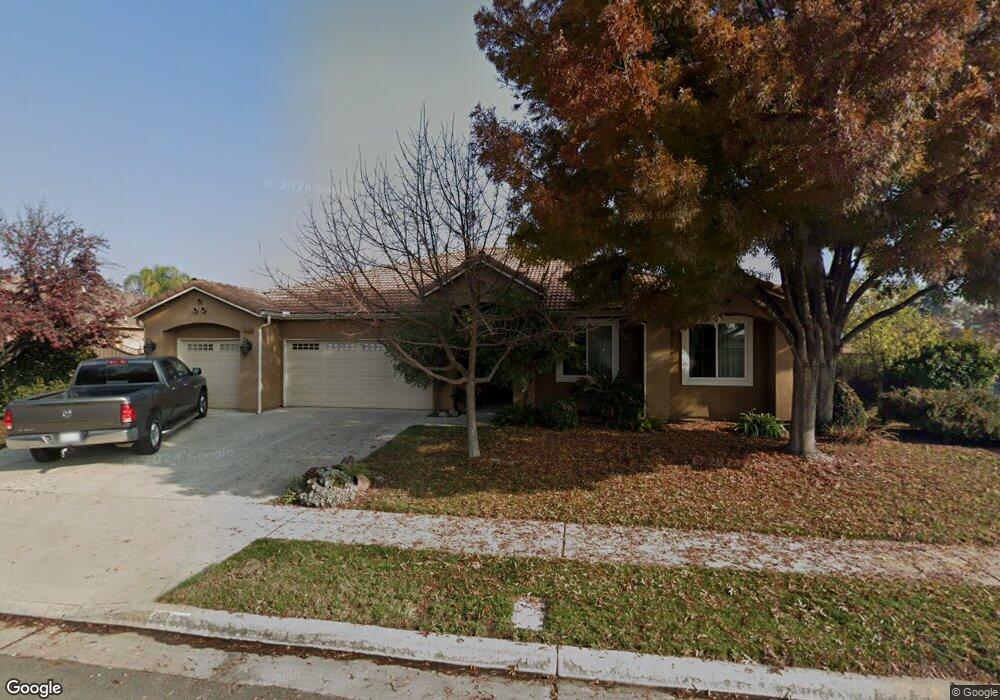 3210 N Douglas Ave, Fresno, CA 93727 - photo 1