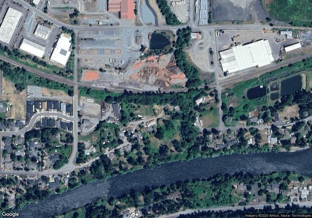 211 SE Inman Ln, Grants Pass, OR 97526 - photo 1