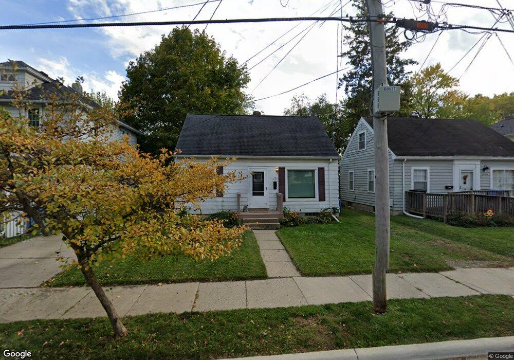 1323 Berten St, Lansing, MI 48910 - photo 1