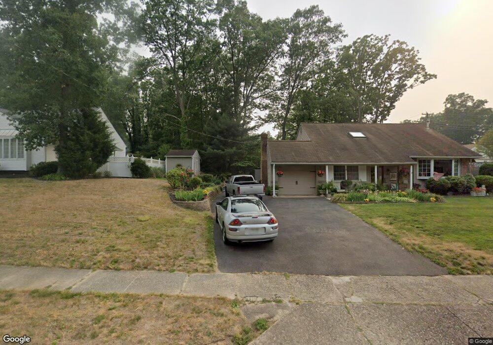 610 Whitman Dr, Blackwood, NJ 08012 - photo 1