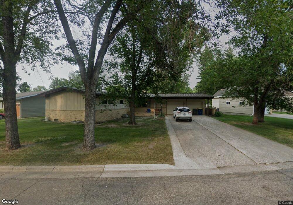 212 Hillcrest Dr, Jamestown, ND 58401 - photo 1