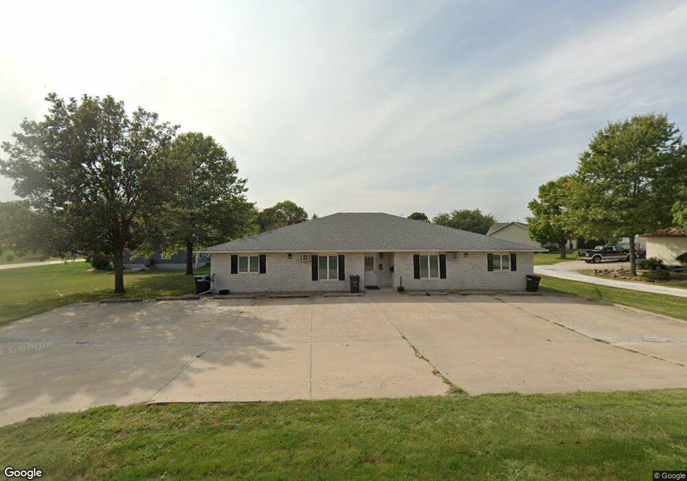 606 N Pearl St, Wayland, IA 52654 - photo 1