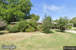 903 S 8th St, Comanche, OK 73529