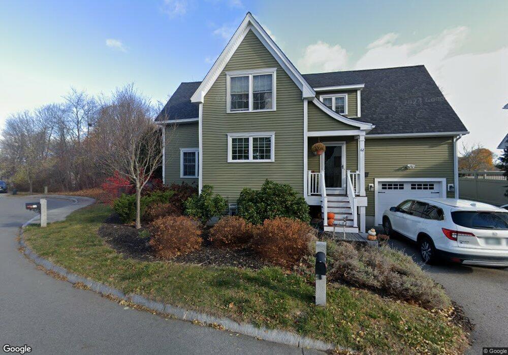 62 Laurel Ct, Portsmouth, NH 03801 - photo 1