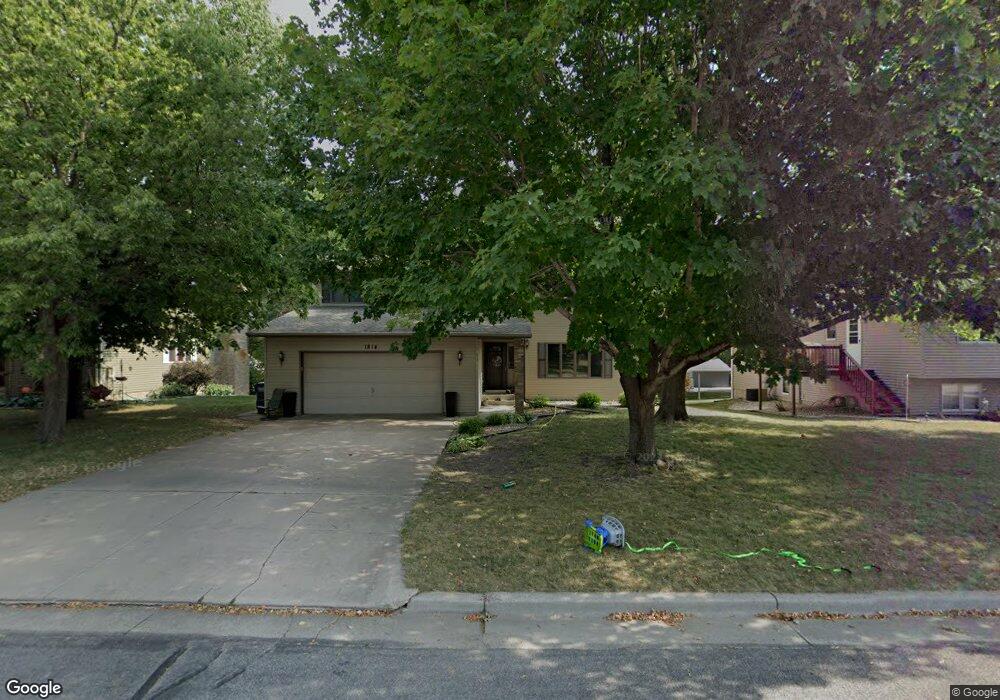 1814 Ashland Rd, New Ulm, MN 56073 - photo 1