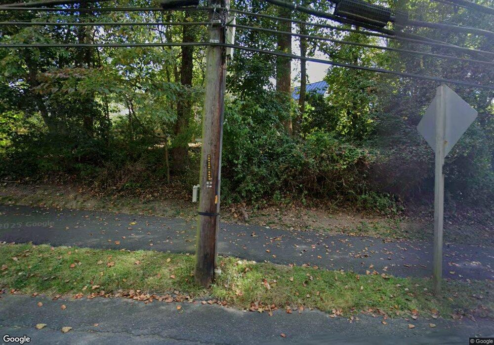 7906 Bradley Blvd, Bethesda, MD 20817 - photo 1